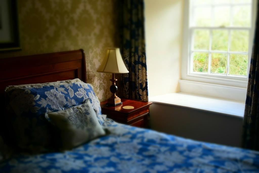 パドストウ The Old Mill House Bed & Breakfast エクステリア 写真